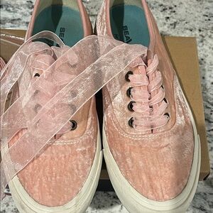 SeaVees Women's Blush Velvet Sneakers by J Crew w box and extra shoe strings.
